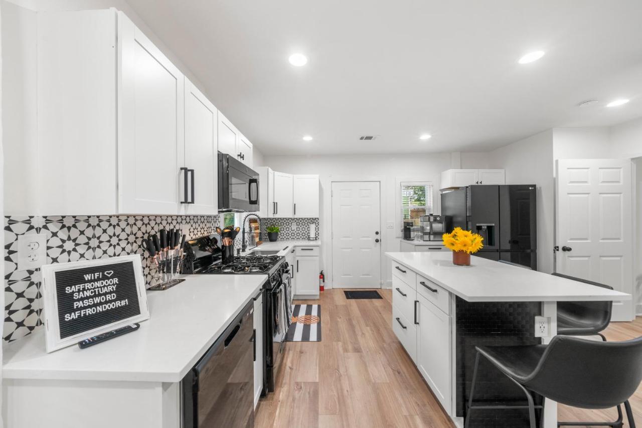 Saffron Door Sanctuary, Near Downtown Atlanta! Holiday home